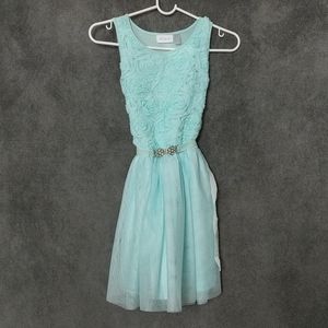 Agua Sleeveless Dress